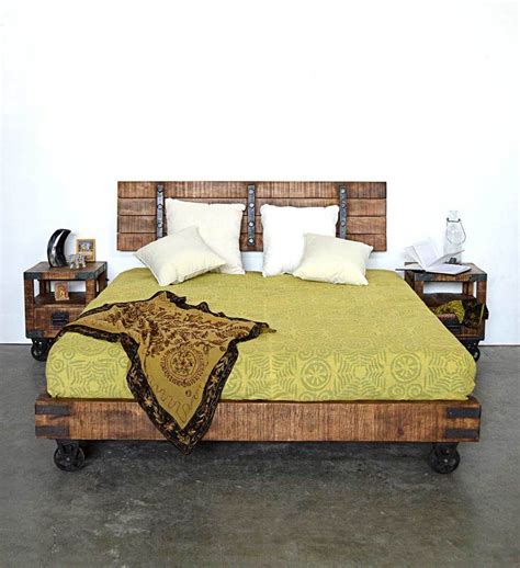 Ixxx.com uses the restricted to adults (rta) website label to better enable parental filtering. Letto Matrimoniale Industrial con ruote in Legno Massello ...