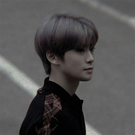 Ready to be used in web design, mobile apps and presentations. 𝐛𝐲 𝐃𝐄𝐕𝐈𝐋𝐒 | Animasi, Buku, Suami