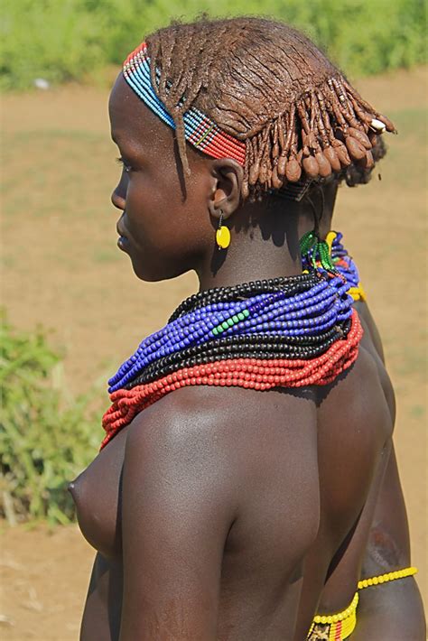 Africa Gals Display Breasts ZB Porn