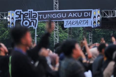 Konser Sheila On Tunggu Aku Di Jakarta Ditonton Sekitar Ribu Orang