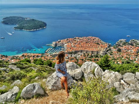 Dubrovnik, port of dalmatia, southeastern croatia. The essential travel guide to Dubrovnik - World Wanderista