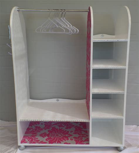 I have been searching the internet for some diy dress up storage solutions that will minimize the mess that the dress up bin produces. Ana White | dress up station - DIY Projects