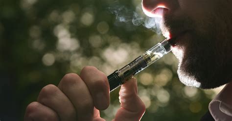 e cigarettes the health risks of vaping