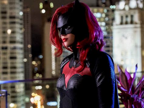 The First Trailer For Batwoman Is Here And We Would Love To See Her