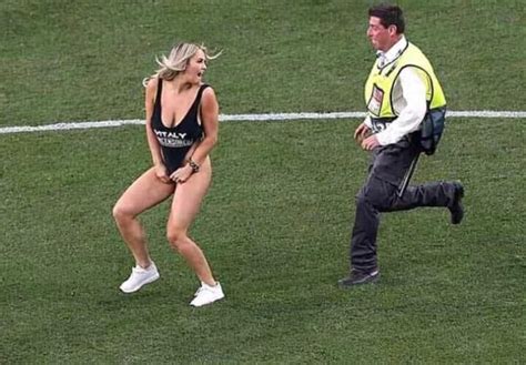 Meet Kinsey Wolanski The Blonde Who Streaked The UCL Final Pitch