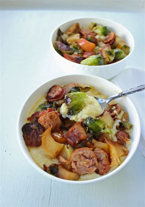 Add the apples and sausage, season with a bit of freshly ground black pepper and combine thoroughly. Smoked Gruyere Grits w/ Chicken Sausage, Apples & Brussel Sprouts | Chicken sausage, Chicken ...