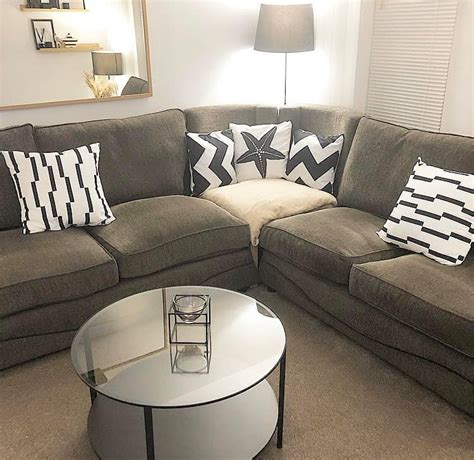 Woman Shows Off Homemade Corner Sofa She Made For Next To Nothing Using