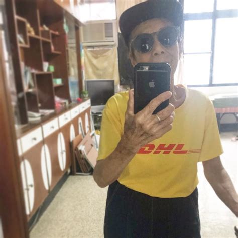 badass taiwanese granny becomes instagram famous with her streetwear swag
