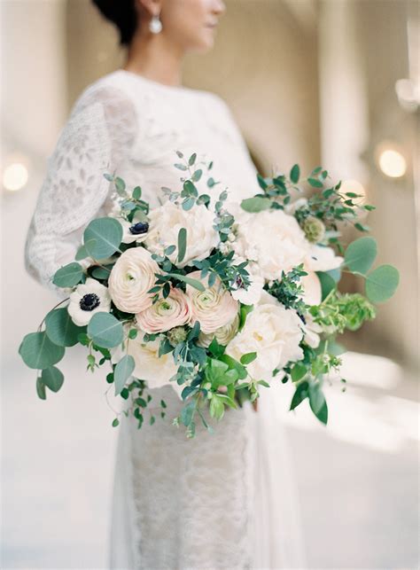 41 Stunning Ranunculus Wedding Bouquets Ranunculus Wedding Bouquet