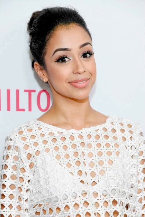 Liza appeared in davids vlog after their break up! Liza Koshy Height Weight Body Statistics Boyfriends ...