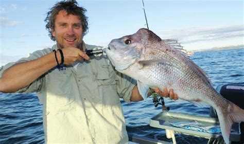 Exploring Shallow Water Shoals Fishing World Australia
