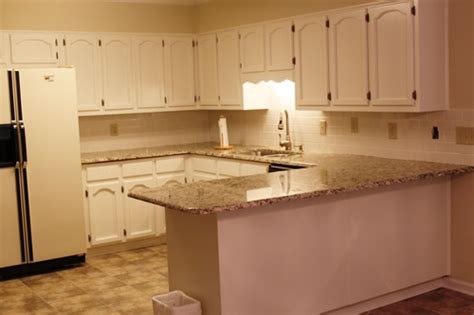We sell marsh furniture and mid continent cabinetry kitchen cabinets at the lowest prices. Feature Friday: Updating a 1980's Kitchen - Southern ...