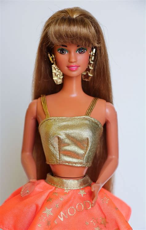Pin De Olga Vasilevskay En Barbie Hollywood Hair Muñecas De Moda Ropa Para Barbie Muñecas Barbie