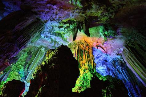 Reed Flute Cave China Пещера