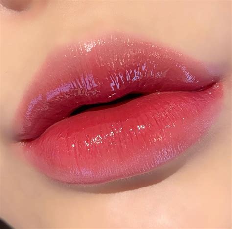 Aesthetic Lips Art Reference Lip Art Makeup Korean Eye Makeup Glossy Lips Makeup