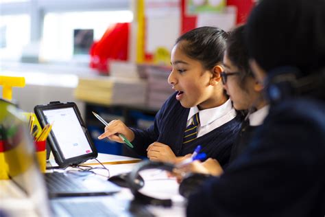 Using Ai To Boost Primary Pupils Confidence Century