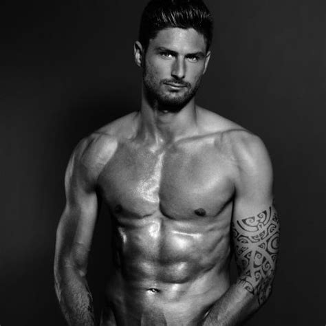 olivier giroud les photos les plus hot du beau gosse de l équipe de france Équipe de france