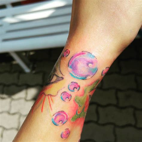 40 Eye Catching Bubble Tattoos For Men Who Think Out Of The Box Gravetics