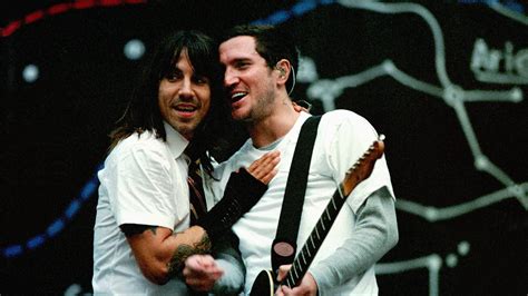 John Frusciante El Pilar Intermitente De Red Hot Chili Peppers