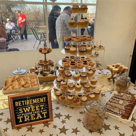 Cutie Pies 在 Instagram 上发布：“dessert Table For A Happy Retirement Party