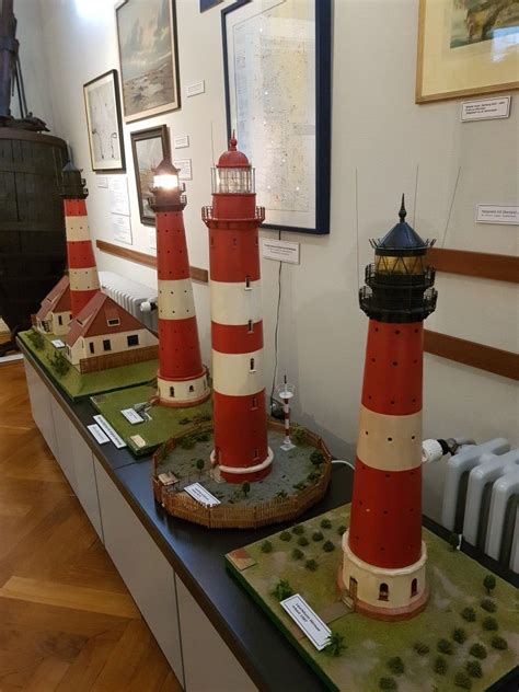 Terrasse, stellplatz, seniorengerechtes wohnen, personenaufzug, einbauküche, zentralheizung, frei. Leuchttürme im Schifffahrtsmuseum Husum, Foto: S. Hopp ...