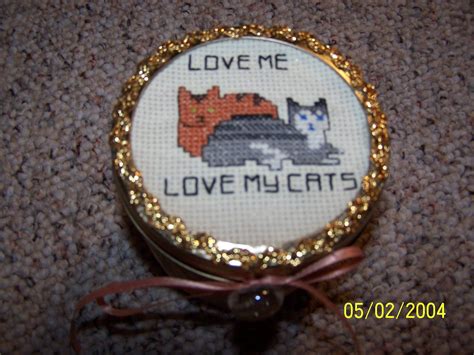 I knew at a glance which peppers were in each. cross stitch jelly jar lid | Jelly jars, Jar lids, Beaded ...