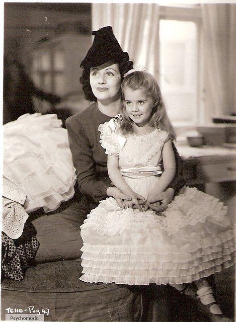 Margaret Lockwood And Daughter Julia Toots 1947 Lockwood Flower