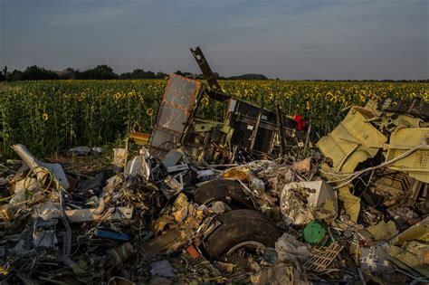 Dutch Inquiry Links Russia To 298 Deaths In Explosion Of Jetliner Over