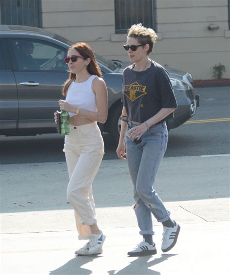 Kristen Stewart And New Girlfriend Sara Dinkin In Los Feliz 12242018