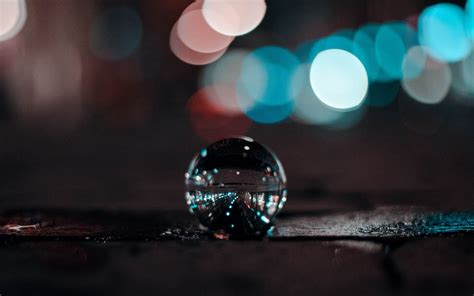 Download Wallpaper 3840x2400 Ball Glass Glare Bokeh Reflection