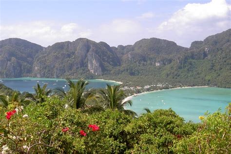 Phi Phi Don Beaches And Tonsai Village