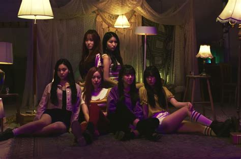 Gfriend Score Fifth Top 10 Entry On World Albums Chart With Time For