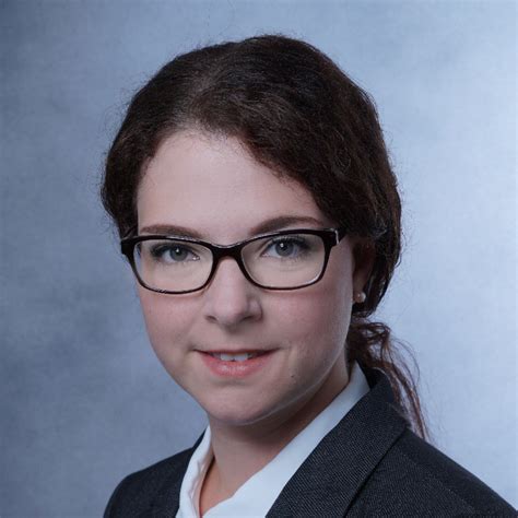 Sarah Schmitz Sachbearbeiterin Bayerisches Staatsministerium für Gesundheit und Pflege XING
