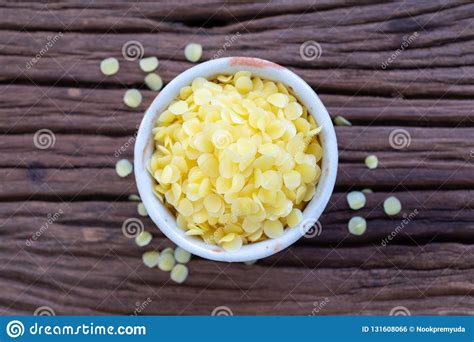 Pure Organic Yellow Beeswax Pellets For Natural Beauty And Diy