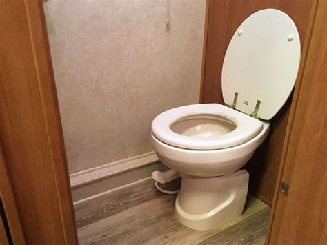 6 Best Rv Toilets That You Actually Wont Mind Using Motm