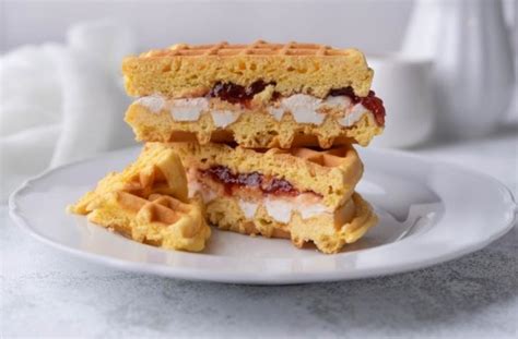 Strawberries And Cream Cheese Waffle Sandwich Hlth Code Au