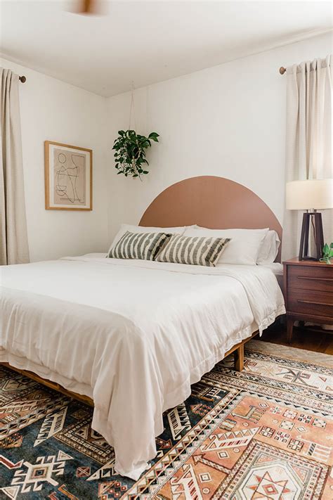 DIY Painted Arch Headboard - Dream Green DIY Arches Over Bed, Wall