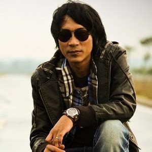 C kau y bm ang dulu am ku mau. Lobow: Berita, Foto, Video, Lirik Lagu, Profil & Bio ...