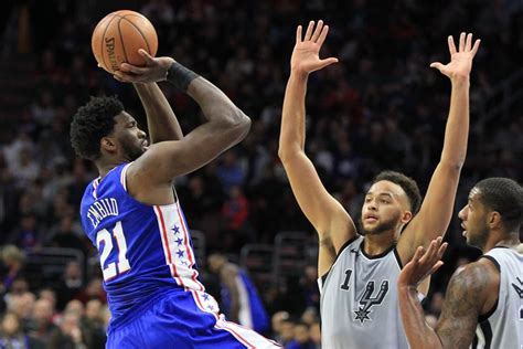 Joel Embiid Plays With Sprained Hand Leads Sixers To 112 106 Victory Over Undermanned Spurs