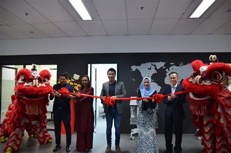 Fourier Intelligence Launches Singapore Rehab Robotics Center