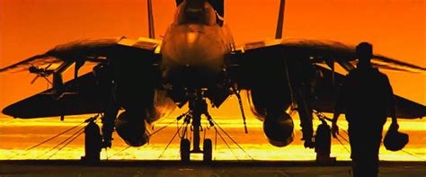 Top gun 2 is an upcoming tom cruise action drama film original title top gun maverick nonton film box office terbaru top gun maverick (2021) layarkaca21 | download film box office terbaru top gun maverick (2021) subtitle indonesia full hd. There Is No Top Gun 2 Without Maverick, Says Skydance Chief