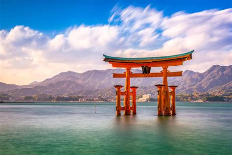Top 5 Hiroshima Sightseeing Spots And The Tips For Walking Around The