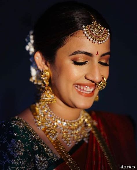 indian bridal makeup looks in saree
