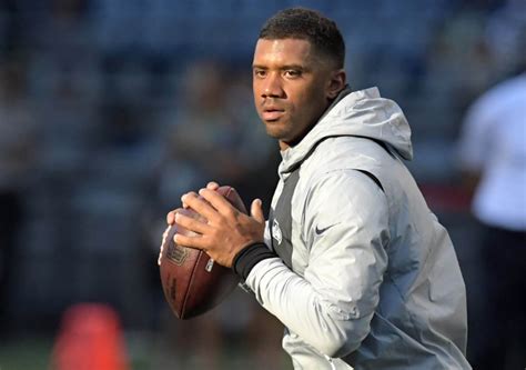 Russell Wilson joins team working to bring back Sonics
