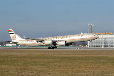 Etihad Airbus A340 500 Foto And Bild Luftfahrt Passagiermaschinen