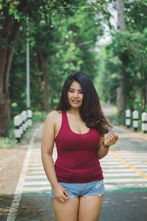 Curvy Is The New Sexy Check Out This Plump Girl From Thailand Kikay Hot Sex Picture