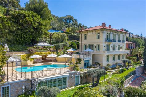 Take A Peek Inside These Super Luxury Villas On The French Riviera