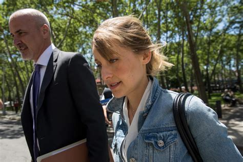 ‘smallville Actor Allison Mack Released From Prison After Serving Two