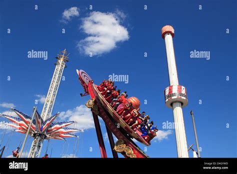 Luna Park Amusement Park Coney Island Brooklyn New York City Usa