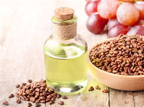 There are many benefits of grapeseed oil for hair, it contains emollients, antioxidants, and nutrients that are essential to the growth of healthy hair and skin cells. Grapeseed Oil Benefits You'll Wish You Knew Sooner | Best ...